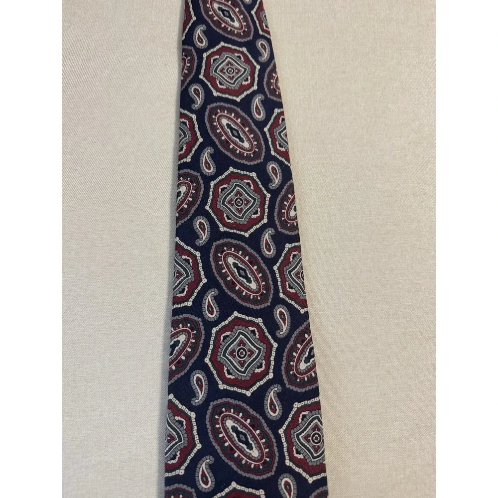 Bert Pulitzer All Silk‎ Paisley Tie 3.5